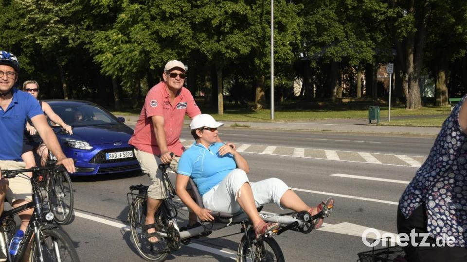 &quot;1. Critical Mass&quot;
Jetzt gehen die Radfahrer auch in Amberg an den Start. Bild: Petra Hartl