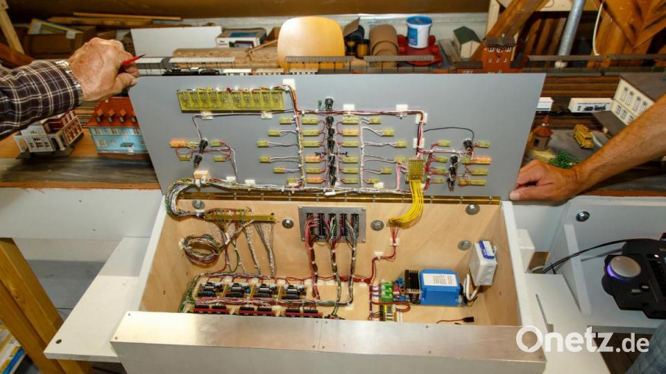 Weiter Bilder von den Anlagen der Schwandorfer Modellbahner. Bild: Hösamer