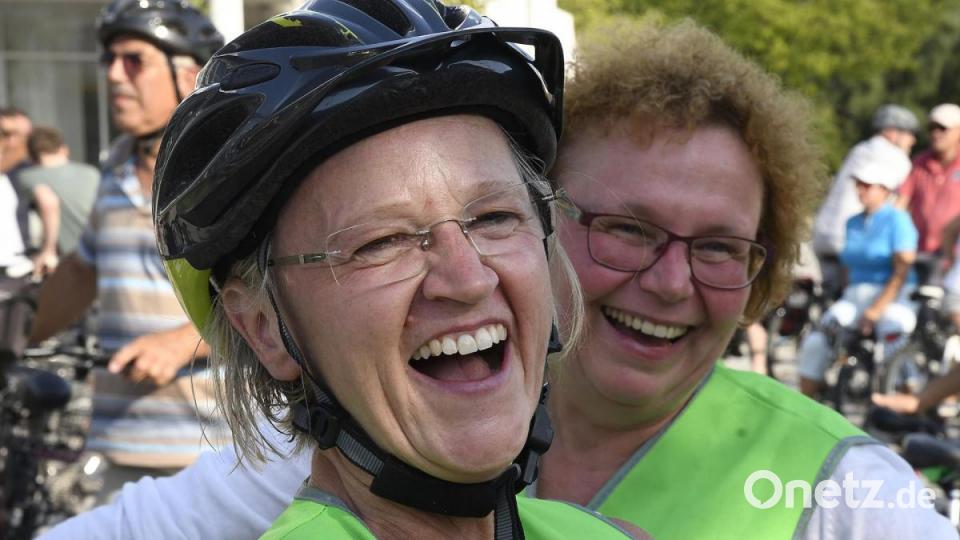 &quot;1. Critical Mass&quot;
Jetzt gehen die Radfahrer auch in Amberg an den Start. Bild: Petra Hartl