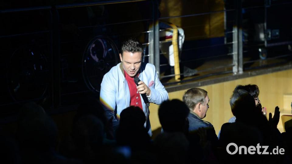 Ein Auftritt der in Erinnerung bleiben wird. Stefan Mross gastierte im ACC mit seinem Programm "Immer wieder Sonntags - unterwegs". Bild: Andreas Brückmann