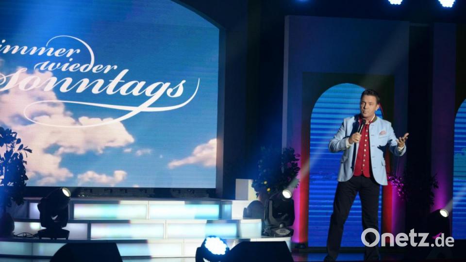 Ein Auftritt der in Erinnerung bleiben wird. Stefan Mross gastierte im ACC mit seinem Programm "Immer wieder Sonntags - unterwegs". Bild: Andreas Brückmann