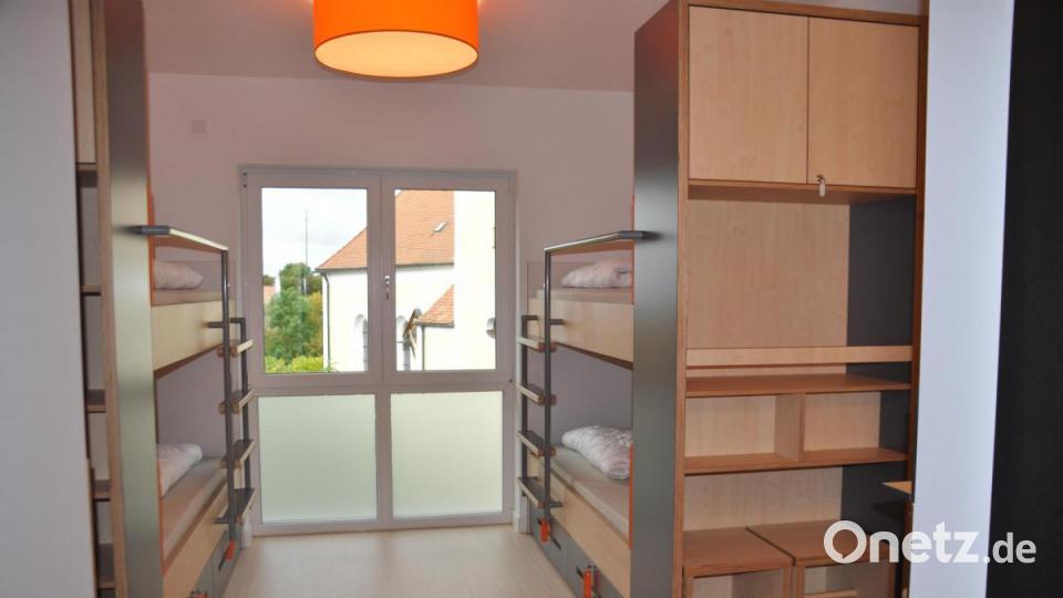 Die Zimmer verfügen über maximal vier Betten. Bild: ak