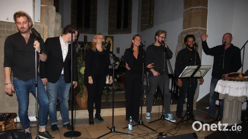 In der Johanniskirche begeisterte das internationale besetzte A-Capella-Ensemble "Stimmkreis" die Zuhörer. Bild: mfh