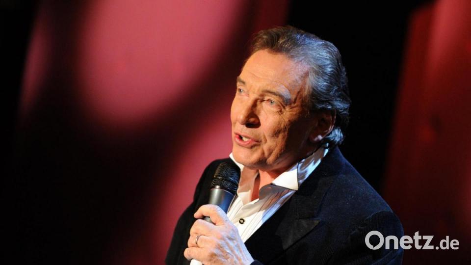 Bekannt war Karel Gott als „die goldene Stimme aus Prag“ und „Sinatra des Ostens“. Foto: Angelika Warmuth/dpa Bild: Angelika Warmuth