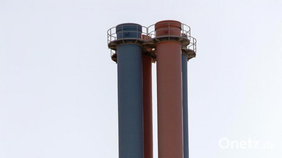 Die Aussichtsplattform auf dem Reaktorgebäude war den ganzen Tag gut gefüllt. Bild: sus