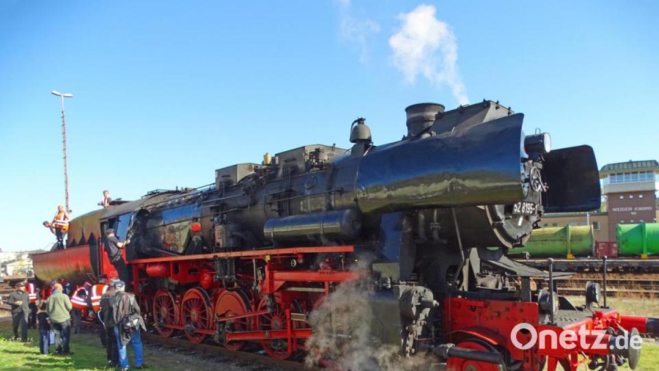 Impressionen von der Fahrt mit einem historischen Zug der Fränkischen Museumseisenbahn durch die Oberpfalz. Bild: Dobmeier