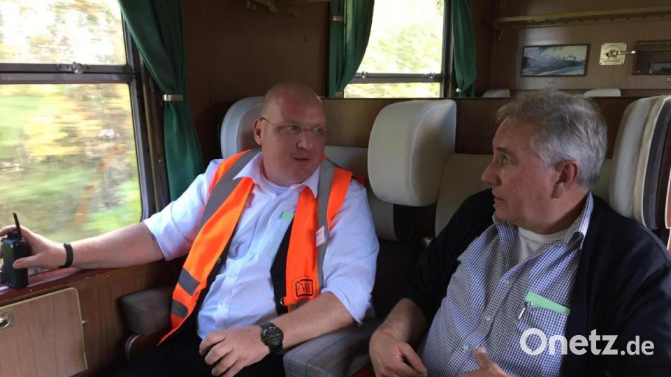 Impressionen von der Fahrt mit einem historischen Zug der Fränkischen Museumseisenbahn durch die Oberpfalz. Bild: esa