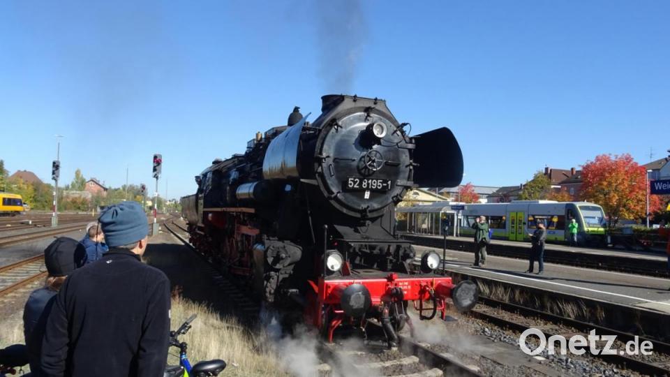 Impressionen von der Fahrt mit einem historischen Zug der Fränkischen Museumseisenbahn durch die Oberpfalz. Bild: Dobmeier