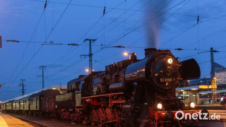 Impressionen von der Fahrt eines historischen Zugs durch die Oberpfalz. Bild: Reinhold Buchner