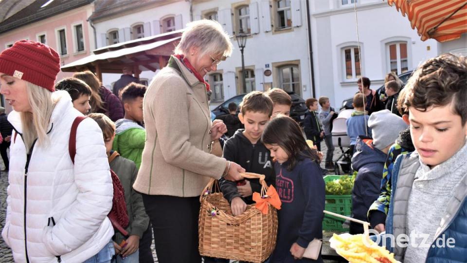 Beim Grafenwöhrer Wochenmarkt wird Herbstfest gefeiert. Bild: rgr