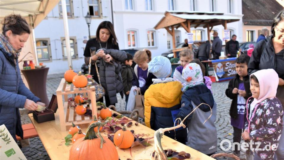 Beim Grafenwöhrer Wochenmarkt wird Herbstfest gefeiert. Bild: rgr