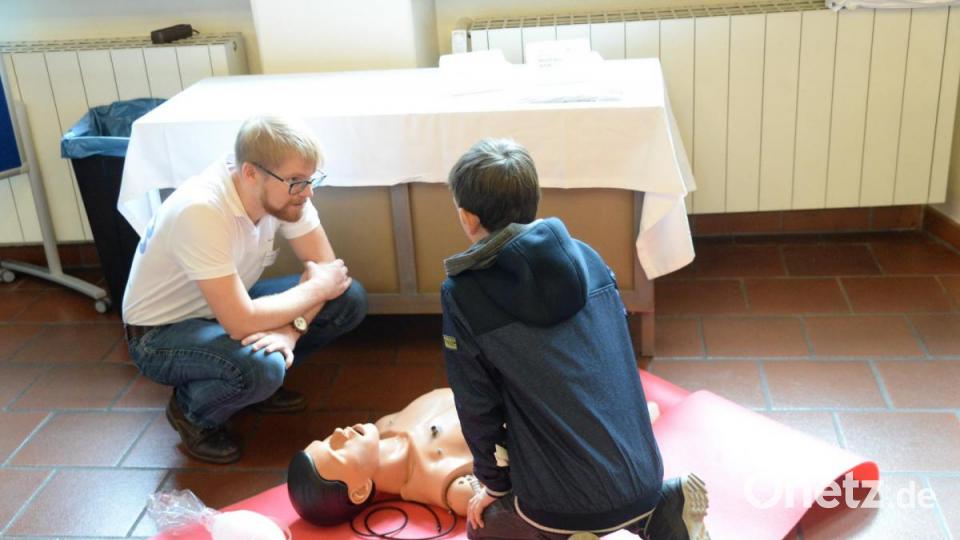 Infos zur ersten Hilfe. Bild: Andreas Brückmann