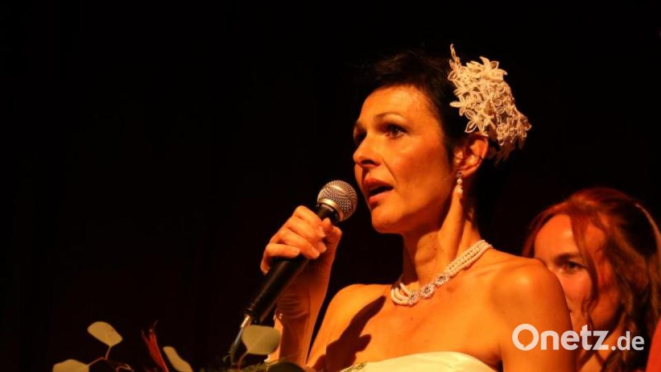 Models, Publikum, Künstler und Organisatoren brachten sich auf vielfältige Weise an zwei Tagen beim Abend der Mode ein. Bild: Oliver Zippe