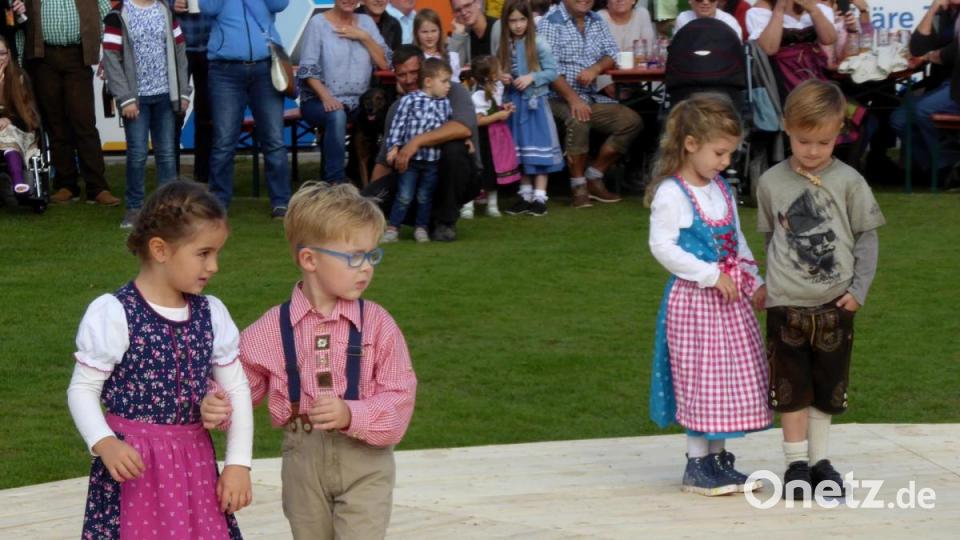 Schon die Kleinen feiern Kirwa. Bild: Schönberger, Ferdinand [fsb]
