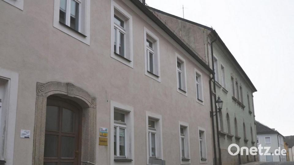 Lesefreunde bitte eintreten: Die Stadtbücherei Bärnau. Bild: Susanne Forster