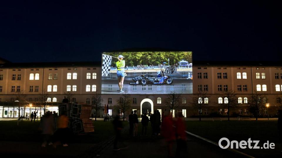Bei der Nacht der Wissenschaft an der Ostbayerischen Technischen Hochschule gab es am Freitagabend einiges zu entdecken. Bild: Petra Hartl