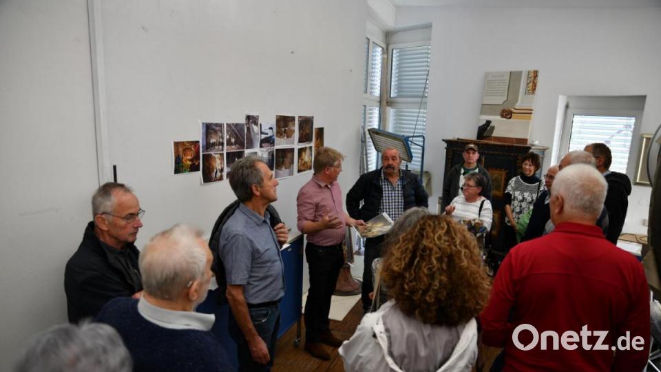 Die originalgetreue Wiederherstellung des großen Kunstwerkes ist nicht nur der Steinwaldia, sondern auch der Parsberger Werkstätte ein Anliegen. Der Besuch dort hat gezeigt, dass die Restaurierung möglich ist. Bild: wro