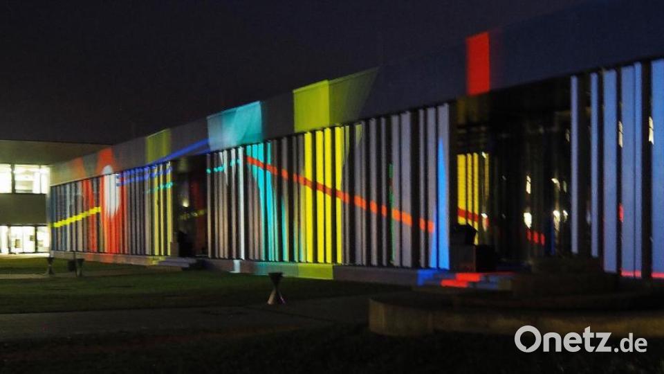 Fuxi-Kraxi Illuminationsprojekt an der Fassade. Bild: Bühner