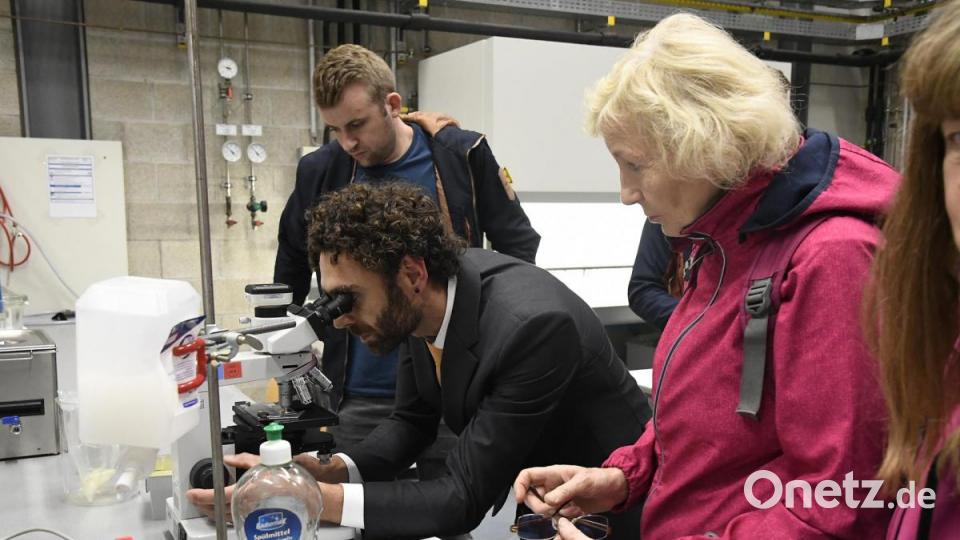 Bei der Nacht der Wissenschaft an der Ostbayerischen Technischen Hochschule gab es am Freitagabend einiges zu entdecken. Bild: Petra Hartl