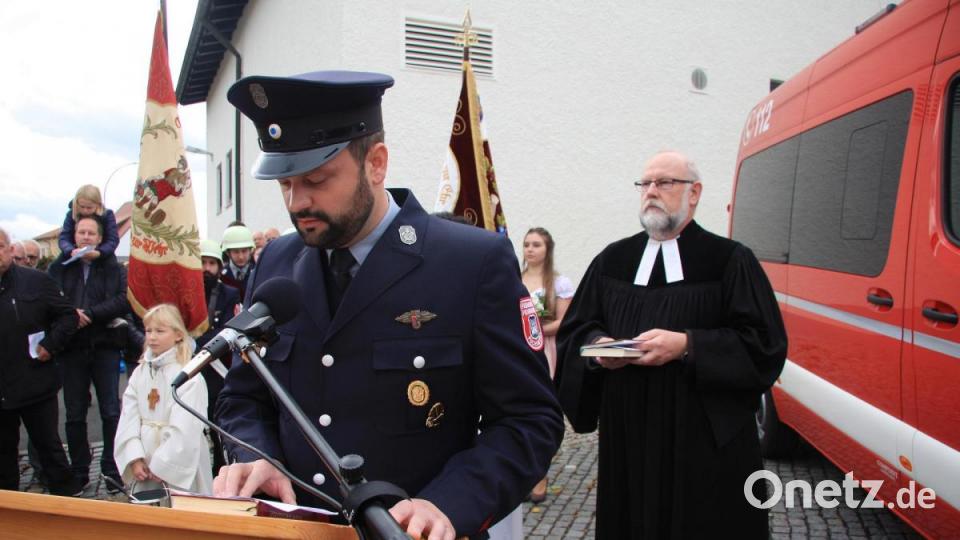 Das Gebet des Feuerwehrmannes sprach Zweiter Vorsitzender Sebastian Käs. Bild: wro