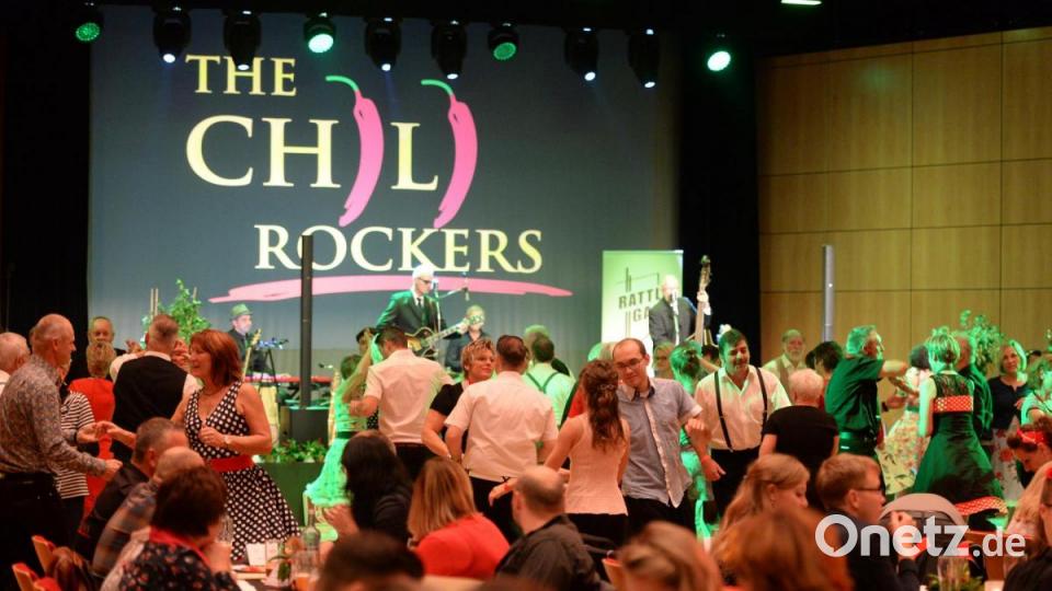 Neben den Turnieren stand abschließend noch der Boogie Ball als Krönung der Feierlichkeiten an. Mit der „Rattle Gang“ und dem DJ. Rocking Daddy wurde das ausverkaufte ACC bei der Boogie-Party ins Wanken gebracht. Bild: Andreas Brückmann