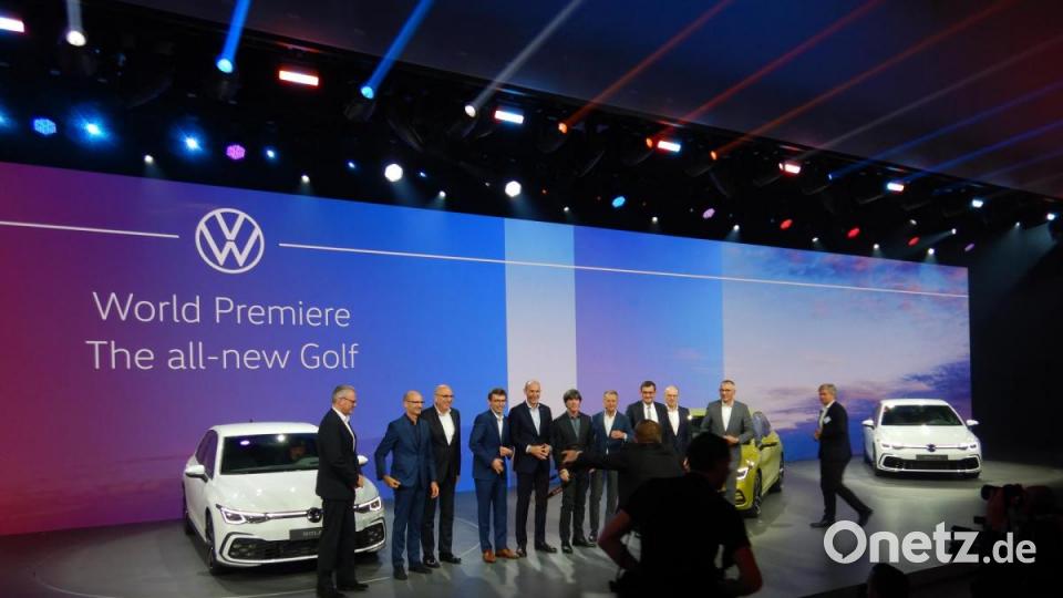 Weltpremiere des VW Golf 8 in der Autostadt in Wolfsburg. Der komplette Vorstand. Bild: Michael Ascherl