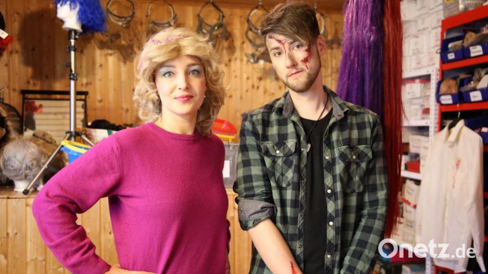 Zombie und Disko-Queen, haben die Redakteure Beate Luber und Wolfgang Ruppert beim LTO bestellt. Heraus kamen eher Unfallopfer und überdrehte 80er-Mutti, finden die Modelle. Aber es sieht richtig gut aus. Bild: exb