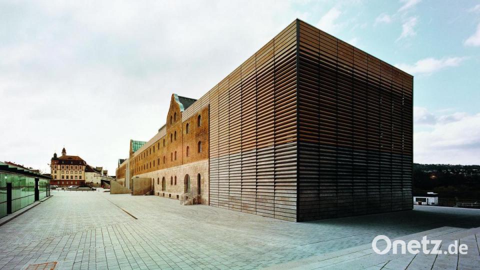Mit dem Kulturspeicher in Würzburg fing 1996 alles an. Über 100 Architekten aus dem In- und Ausland bewarben sich für das Projekt. Den Zuschlag erhielten Christian und Peter Brückner, die dann auch selbst den Bau begleiten durften. Bei der Tragwerksplanung holten sie damals auch den Vater, Klaus-Peter Brückner, mit ins Boot. Dies war der Beginn der beiden Standorte Würzburg und Tirschenreuth und der Start einer faszinierenden Architekten-Erfolgsgeschichte. Bild: Andre Mühling