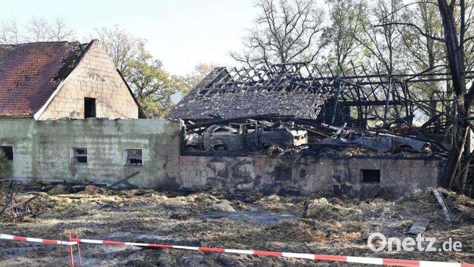 Abgebrannter Hof in Grünau bei Luhe-Wildenau Bild: Petra Hartl