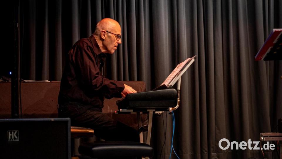 Ein großteils gelungener Abend mit viel ausgezeichneter Musik und hervorragendem Essen. Beim vierten Glenn Miller Dinner ist viel geboten. Und wer will, darf nicht nur zuhören, sondern kann auch die Tanzfläche erobern. Bild: pml