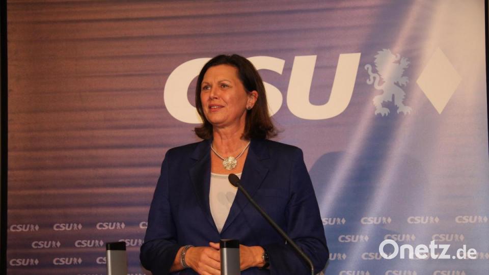 Ehrenabend in Kemnath mit Ilse Aigner Bild: wro