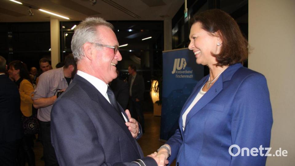 Ehrenabend in Kemnath mit Ilse Aigner Bild: wro