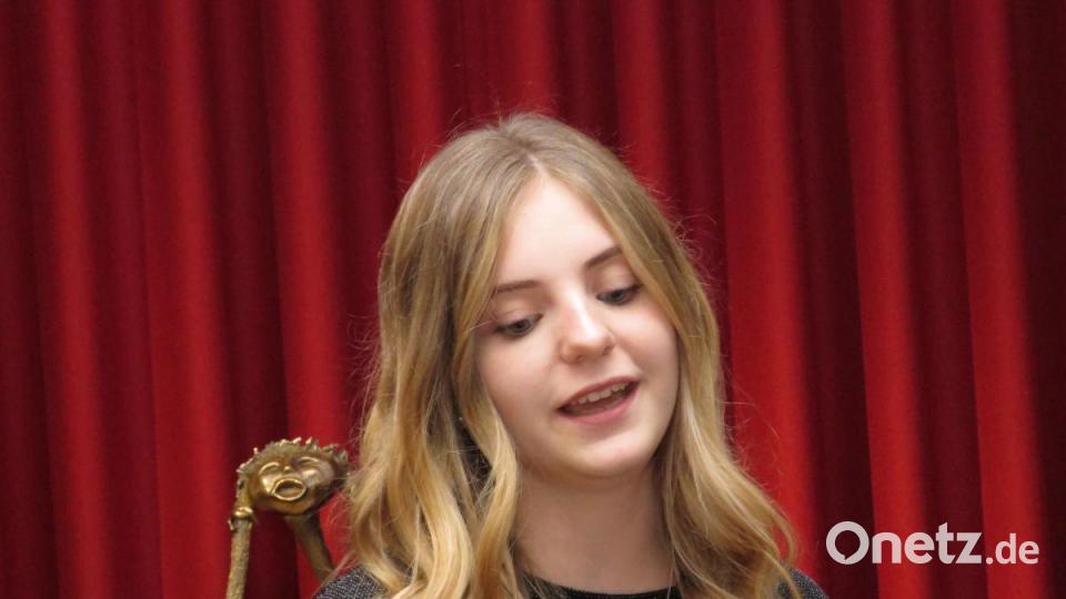 Sängerin Luisa Zeitler von der Kreismusikschule unterhielt mit wunderbaren Liedern. Bild: ubb