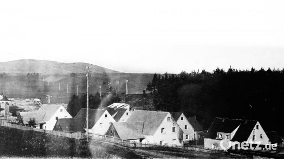 1920 begann die Gemeinnützige Baugenossenschaft mit der Errichtung von 8 Doppelhäusern am Bergwerk. Repro: JOCHEN NEUMANN 
ERBENDORF