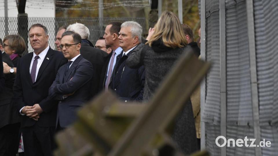 US-Außenminister Mike Pompeo ist am Donnerstagmittag im Rahmen seines Deutschlandbesuchs im Örtchen Mödlareuth eingetroffen. Das Dorf mit knapp 50 Einwohnern war zur Zeit der deutschen Teilung von einer Grenzmauer durchschnitten und hatte deshalb den Beinamen „Little Berlin“ erhalten. Bild: John Macdougall/AFP-Pool/dpa