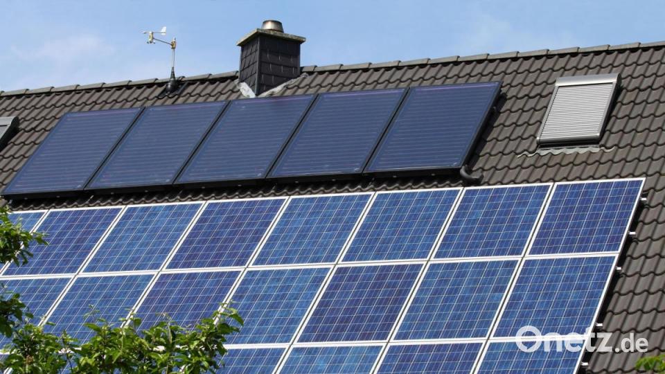 Das Dach lieber für Solarthermie, Photovoltaik oder für beides nutzen? Darauf gibt es keine Standardantwort. Bild: Horst Schmidt - stock.adobe.com