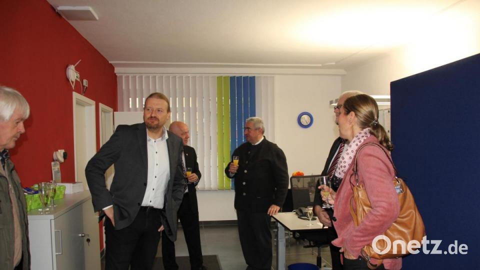 Hell und freundlich präsentieren sich die neuen Redaktionsreäume in Oberviechtach. Bild: frd