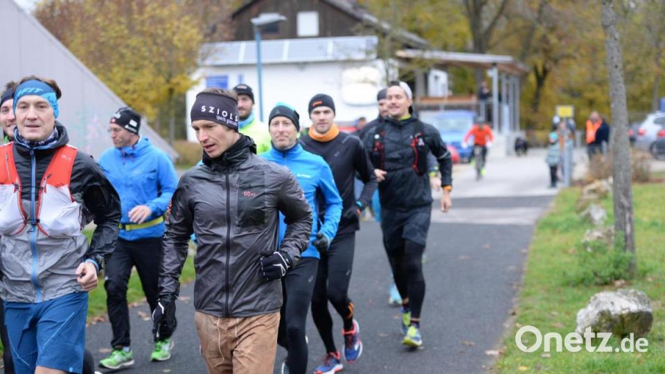 Die mittlerweile 16. Auflage des Amberger-Ultra-Laufes lockte zum Abschluss der Laufsaison wieder viele Teilnehmer nach Amberg. Bild: Andreas Brückmann