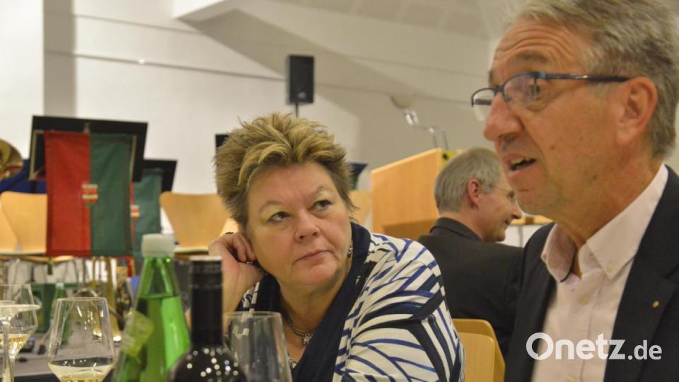 Die beiden „Manager der Partnerschaft“ sorgen mit stets neuen Ideen dafür, dass die Beziehungen lebendig bleiben: Petra Vorsatz und Erwin Regner. Bild: Karin Wilck