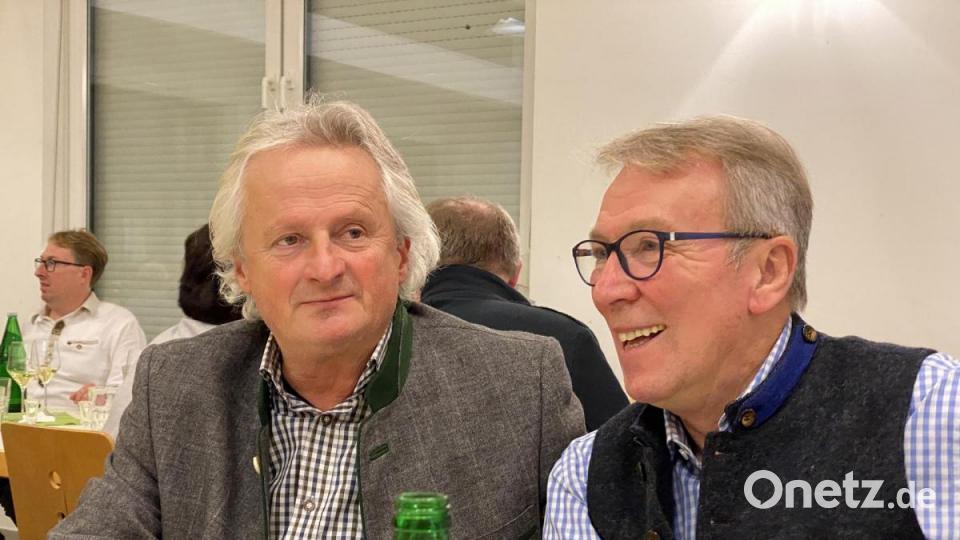 Reinhold Wildenauer mit dem Weidener Ehrenbürger und Marienbader Alt-Bürgermeister Zdenek Kral (links). Bild: Karin Wilck