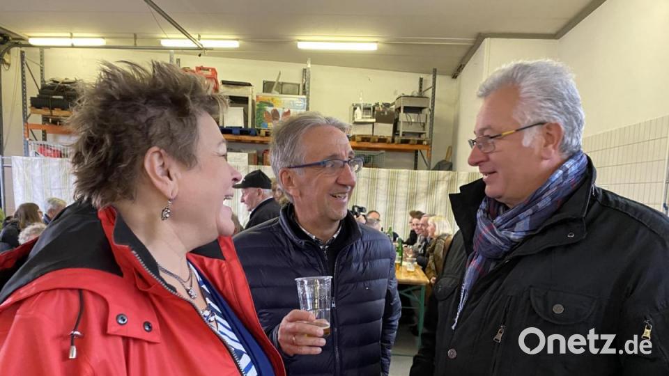 Stets ein gutes Team: Bürgermeister Wilhelm Schwartz, sein Verwaltungschef Erwin Regner und die Weidener Kulturamtsleiterin Petra Vorsatz. Bild: Karin Wilck