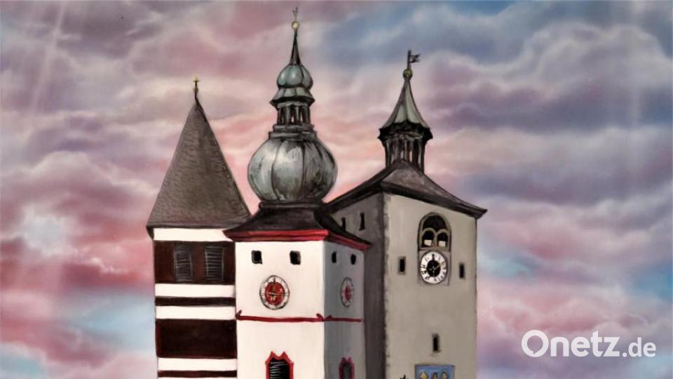 Desislava Dimitrova hat die drei Tirschenreuther Türme und das Markenzeichen des Stiftlands, den Karpfen, modern aufgearbeitet. Das "Märchen von Tirschenreuth" wird über eine Sprachbox von einer Geschichte begleitet. Bild: ubb