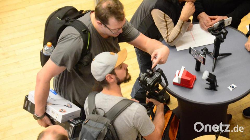 Voll im Trend liegen die Gimbal-Stabilatoren für Filmkameras und Handys. Bild: Kunz