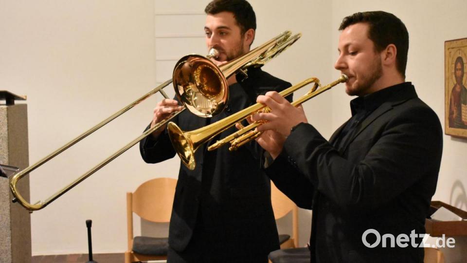 Patrick Oroudj (links) und René Bauer (rechts) spielten auf der Posaune und auf der Trompete. Bild: rgr
