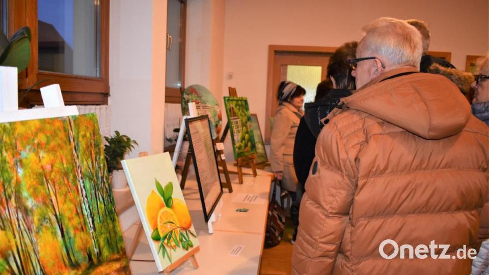 &quot;Kunst trifft Kunst&quot; beim Kantatenkonzert in der evangelischen Michaelskirche Grafenwöhr und im Gemeindehaus bei einer Vernissage mit Bilder von Johannes Janner. Bild: rgr