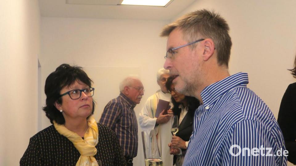 Gespräch unter Mitarbeitern Bild: rhi