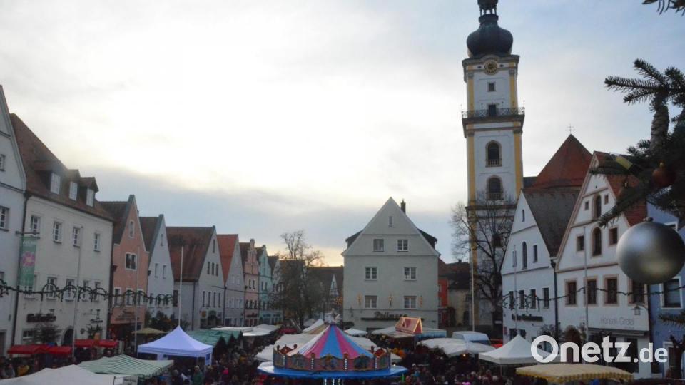 Ein Vorgeschmack auf den Weidener Christkindlmarkt. Bild: Kunz