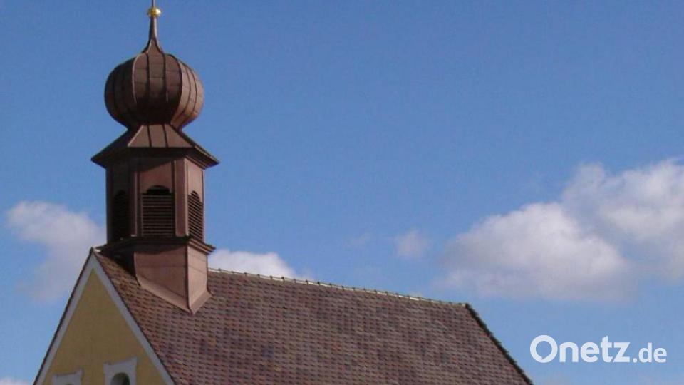 Ab 1710 waren die Amberger Jesuiten Besitzer der Hofmark Garsdorf. Sie ließen die heutige Filialkirche St. Franz Xaver errichten. Bild:  Josef Schmaußer
