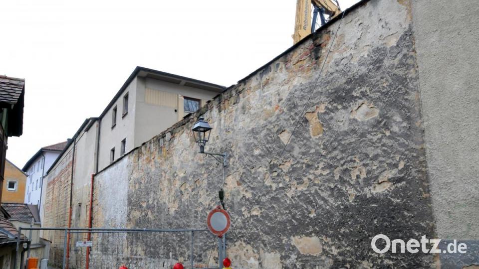 Die Abbrucharbeiten am ehemaligen Josefshaus gehen weiter. Bild: Stephan Huber