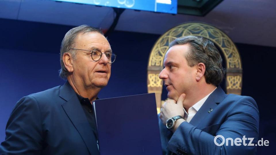 Roland und Michael Mack. Bild: Kunz